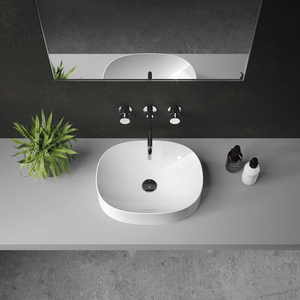 Basin Gilpin Oval Top - Gloss
